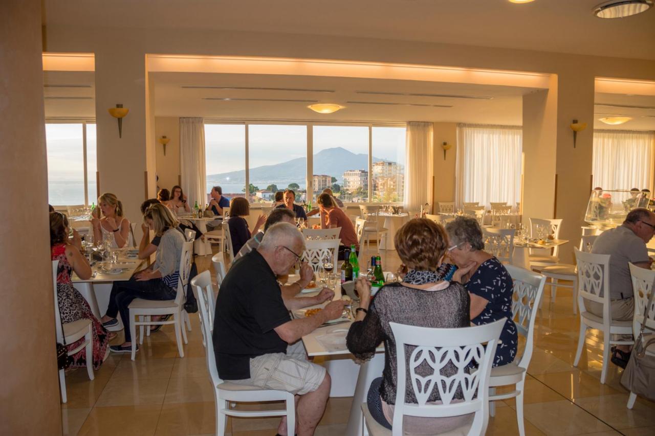 Grand Hotel Moon Valley Vico Equense Exteriér fotografie